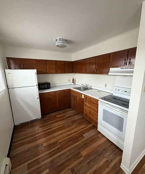 334 Main St #B3 — Photo 1