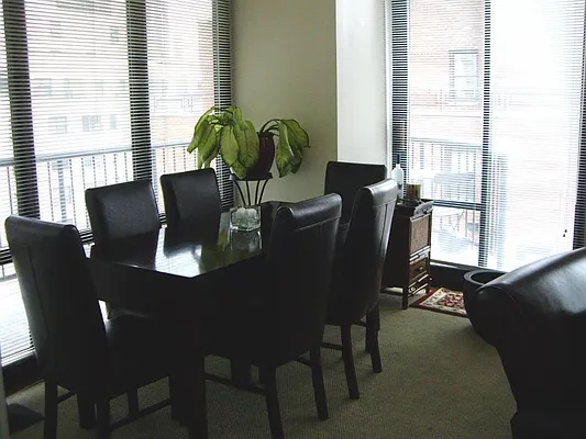 Rented by La Seven Inc. | media 9