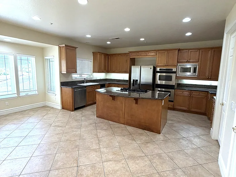 1322 Sonia Ct — Photo 7