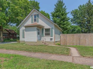 1421 24th Ave, Moline, IL 61265