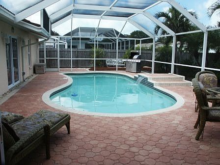 Pool with Water Feature