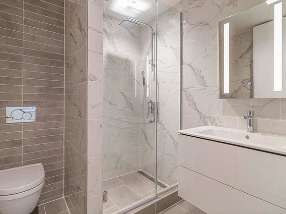 4th image of 202 Avenue A APT 5A