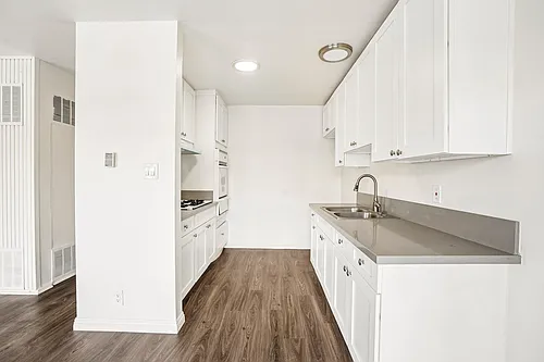 Floor plan 1 Bedroom. 1 Bathroom. 0 Half