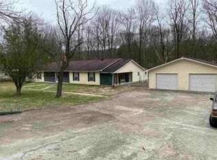 1982 Craig Rd, Wayne, WV 25570