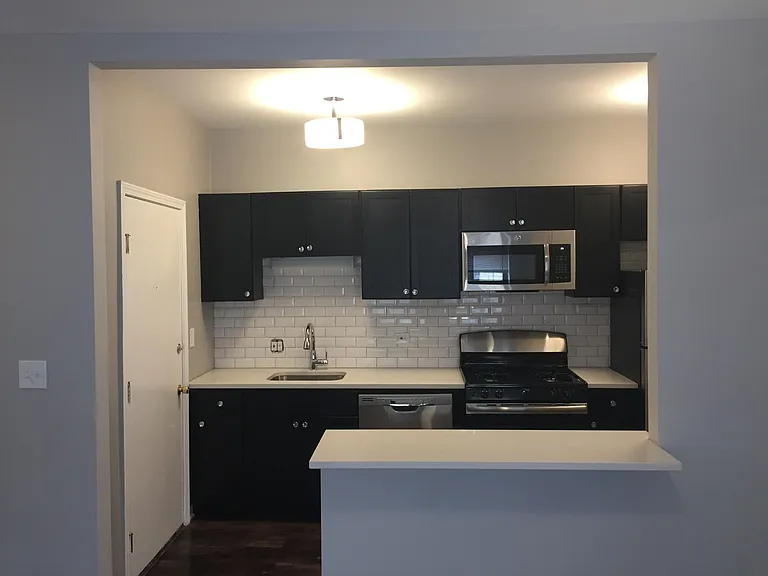 845 W Sunnyside Ave #205 — Photo 17