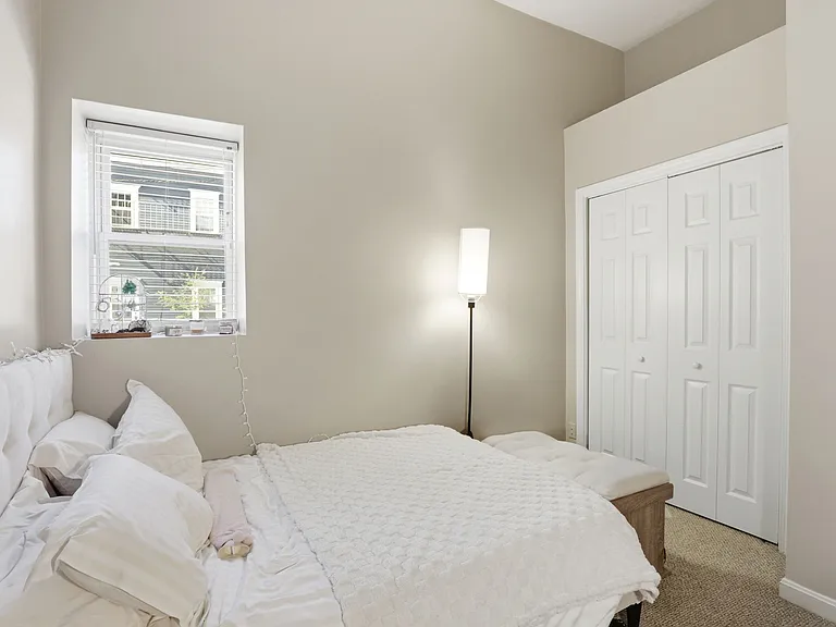252 E St #1A — Photo 11