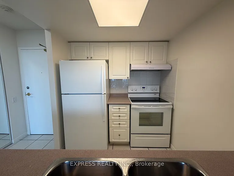 8 Hillcrest Ave #1902 — Photo 5