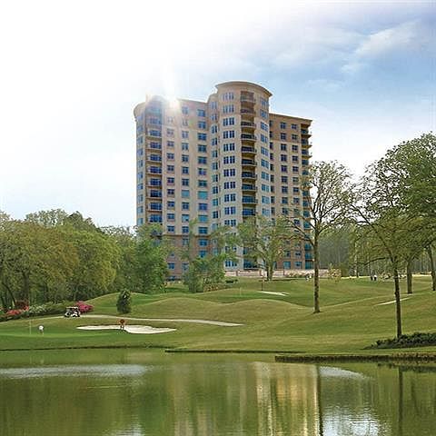 1st image of 2801 Wexford Dr APT 404