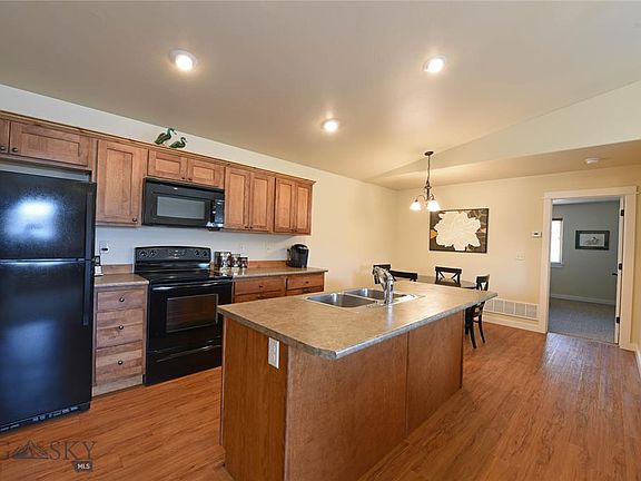 5th image of 120A Tailfeather Ln