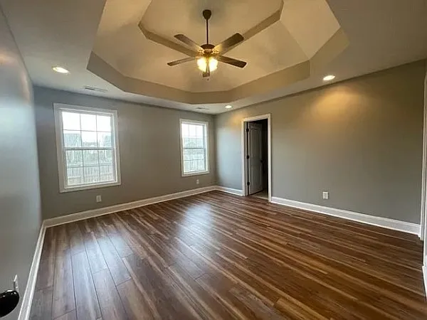 226 Azalea Dr — Photo 4