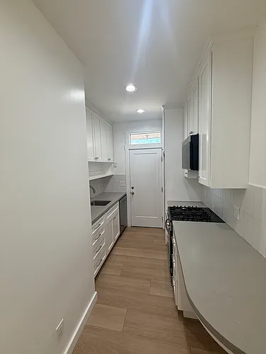 1404 W Colton St #1404 Photo 1