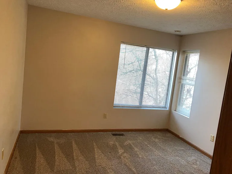 2329 Coyote Creek Dr — Photo 22