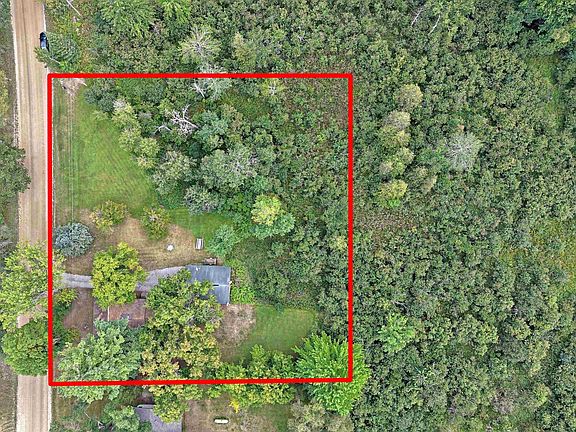 3rd image of 2753 Three Mile Rd