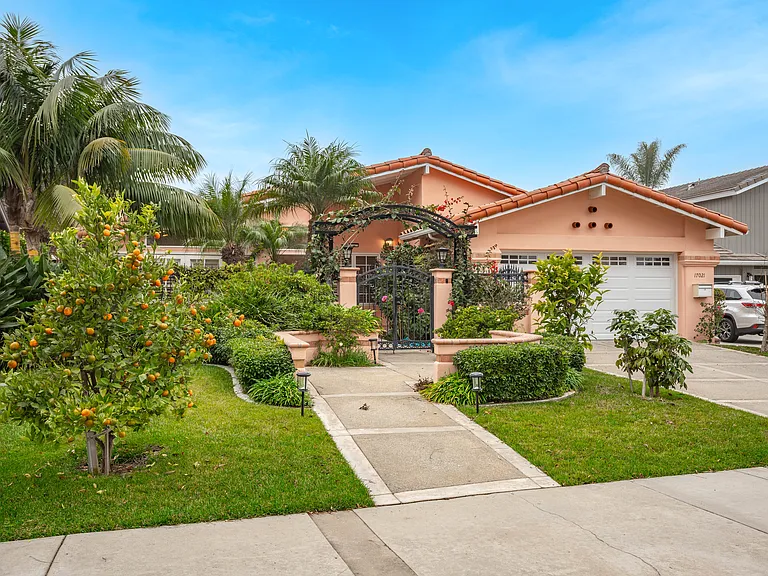 17021 Malta Cir — Photo 65