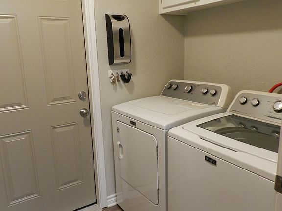 5th image of 7205 NW Sprucewood Dr