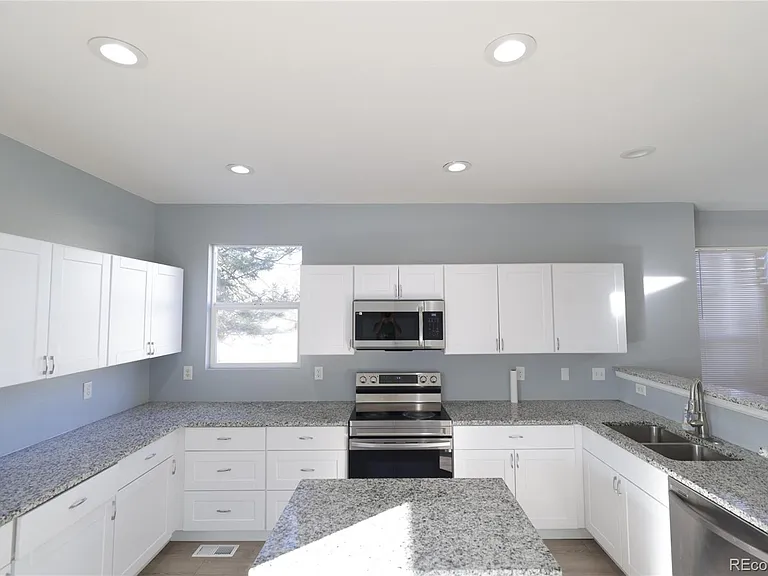 15612 E 96th Way #30E — Photo 7