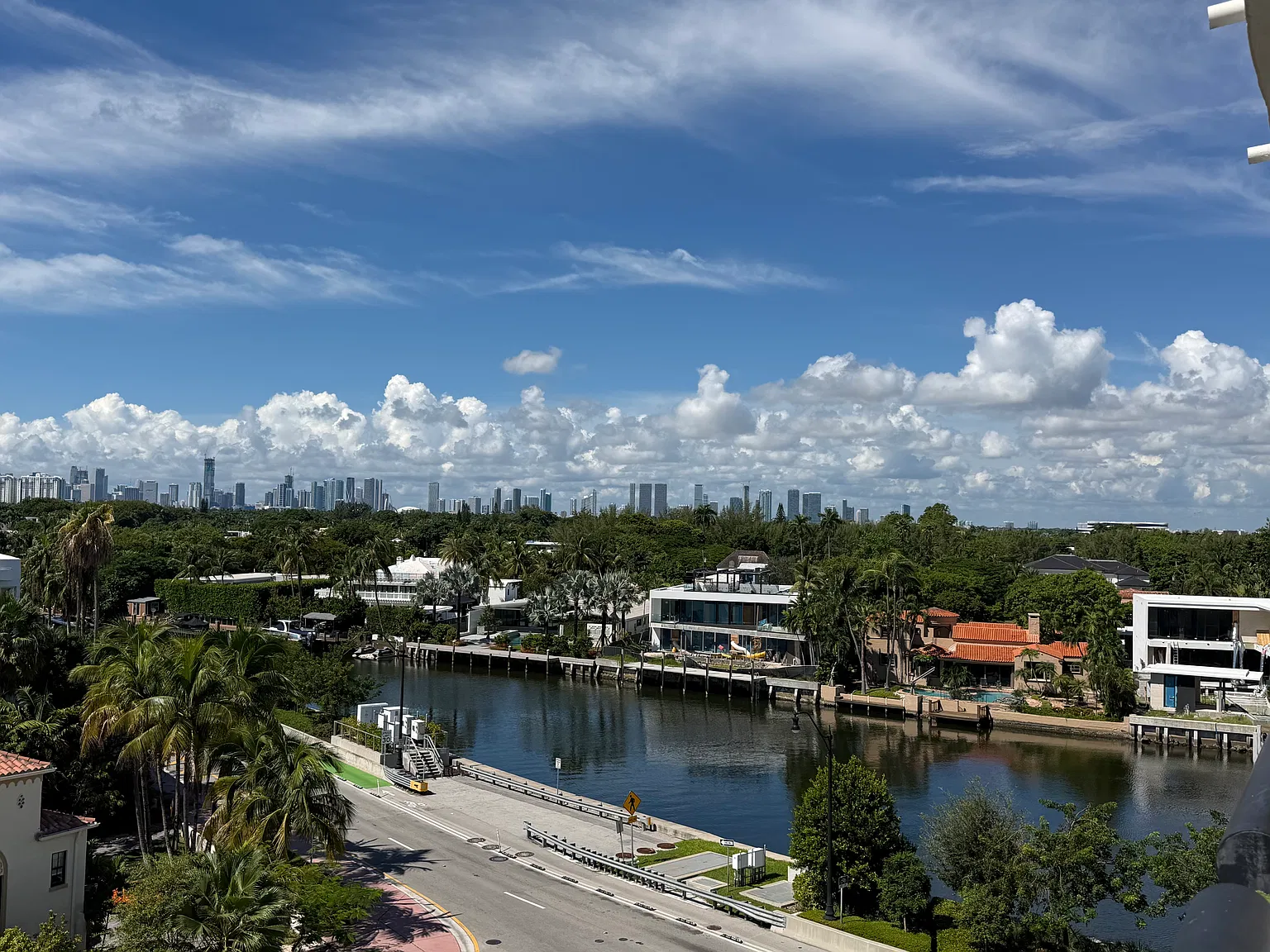 3200 Collins Ave — Photo 1