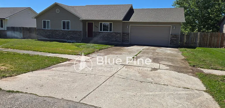 3904 E Lorna Ave — Photo 2