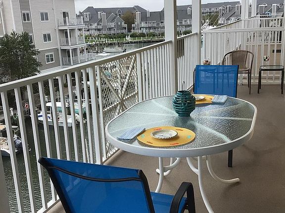 3rd image of 301 14th St Unit 304