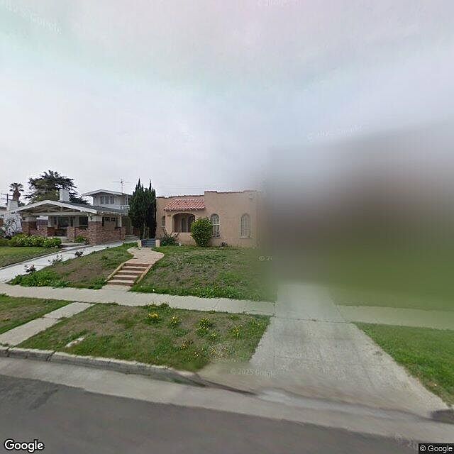 1st image of 5415 S Victoria Ave