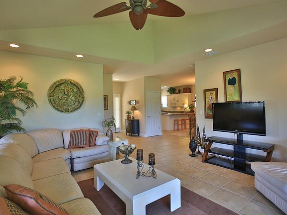 5th image of 32 Magnolia Dr S #32
