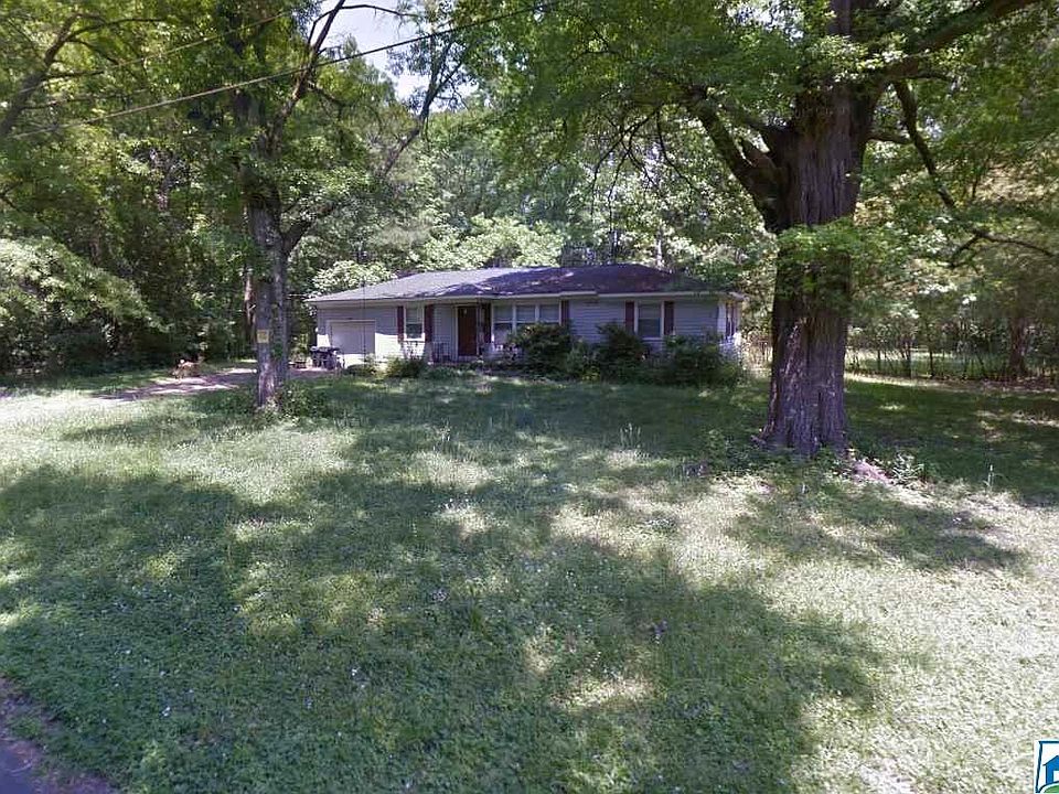 2nd image of 4533 Pine Tree Cir #20