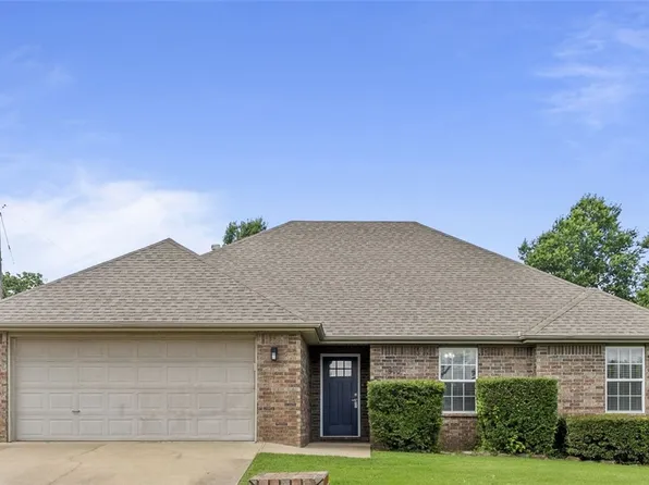 500 Ash St, Lowell, AR 72745