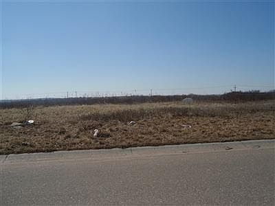 1st image of 2711 Kathie Dr