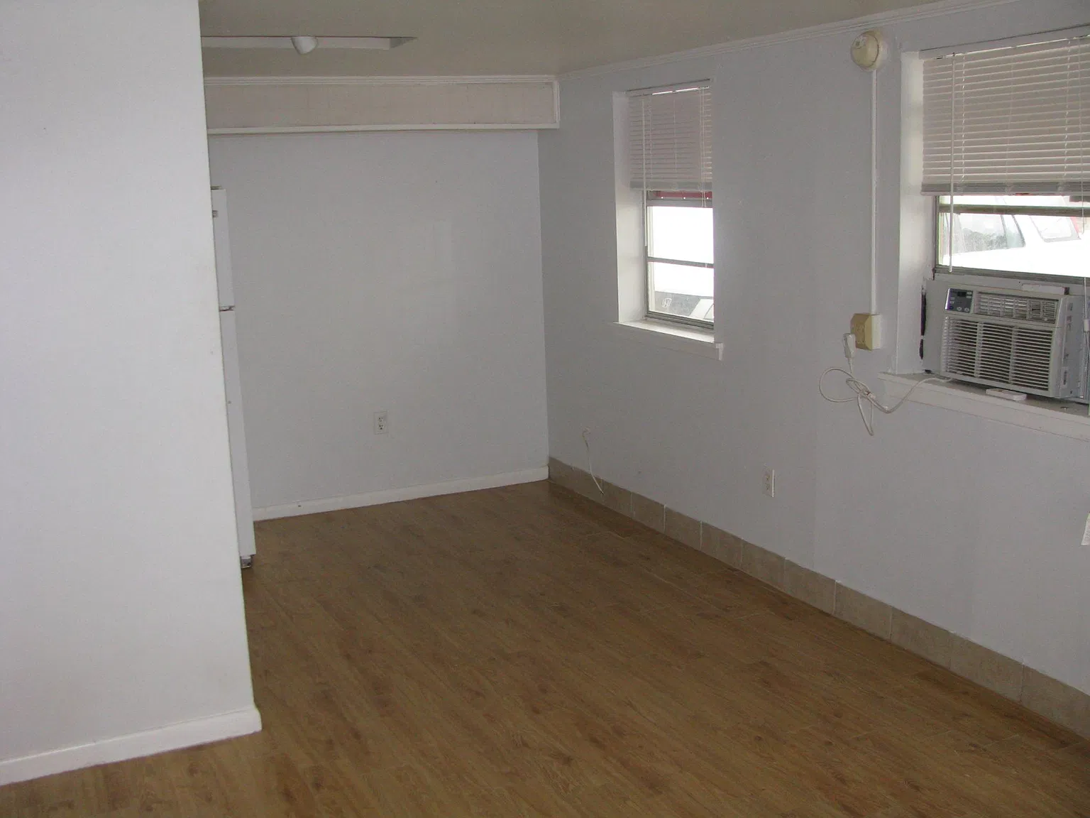 1 bed, 985 sqft, $995 — Photo 4