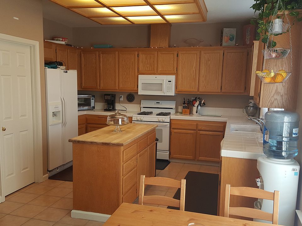 2nd image of 244 Bantry Dr