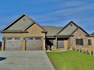 1148 Cliffview Cir, Johnson City, TN 37615