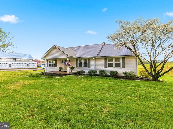 5th image of 2092 Rocksprings Rd