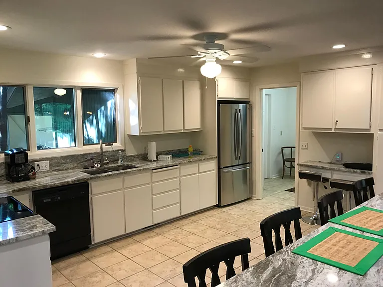 230 Cedar Pl — Photo 11