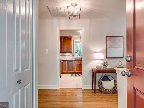 4th image of 4923 Wheatstone Dr