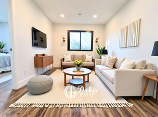 25-33 23rd St #DG15, Astoria, NY 11102