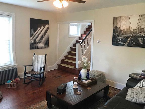 3rd image of 102 Decatur St
