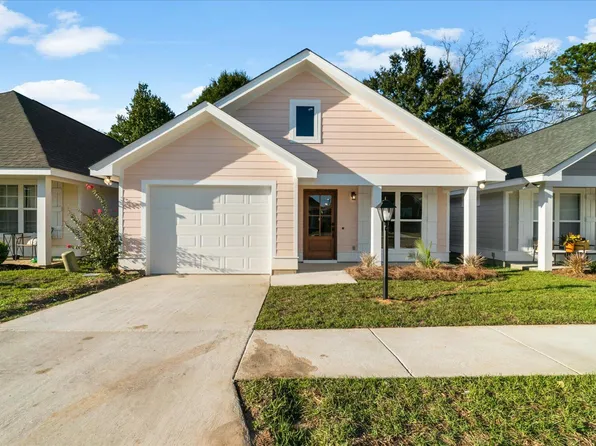 217 Mount Pleasant Dr, Hattiesburg, MS 39402