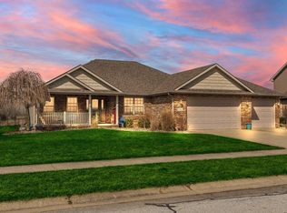 17320 Oak Valley Dr, Lowell, IN 46356