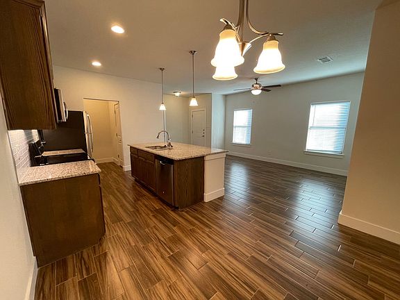 4th image of 8033-8035 Arbor Ave #8033