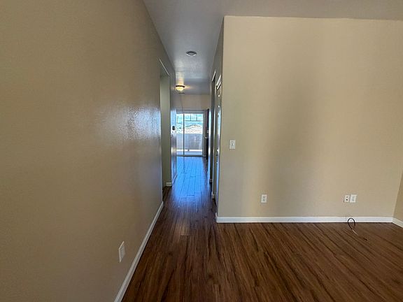 4th image of 260 John Eugene Ct