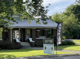 2673 Main St, Pikeville, TN 37367