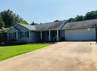 170 Millstone Dr, Statesville, NC 28625