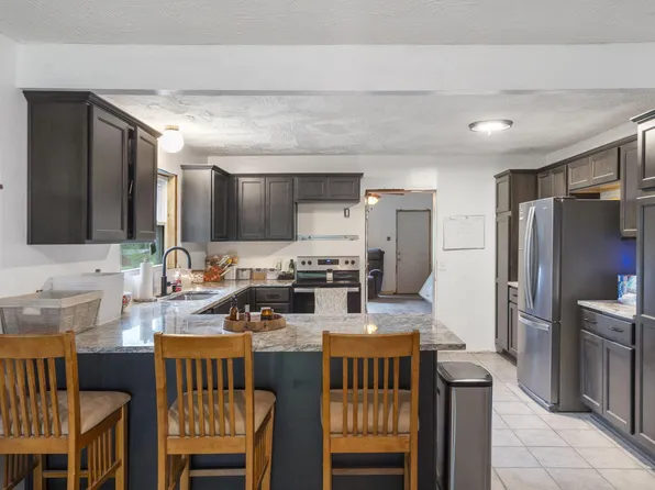 206 E 7th Street, Miller, MO 65707