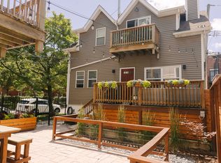 1901 W George St, Chicago, IL 60657