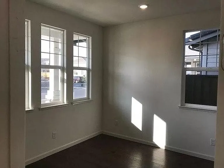 5046 Bonanza Dr — Photo 11