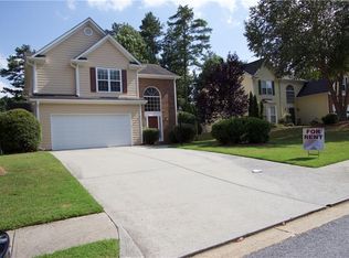 910 Brushy Creek Ct, Suwanee, GA 30024