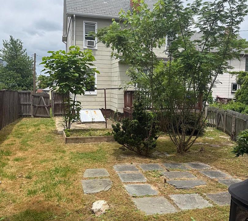 2nd image of 5505 Hamlet Ave
