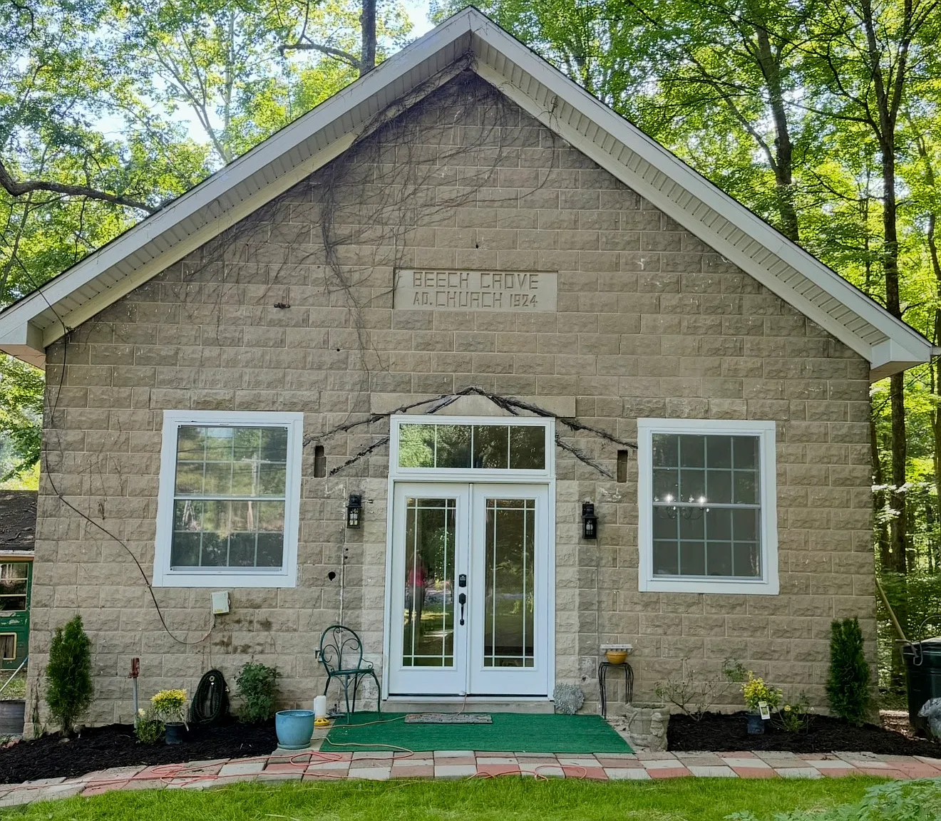 9494 N Lick Creek Rd — Photo 2