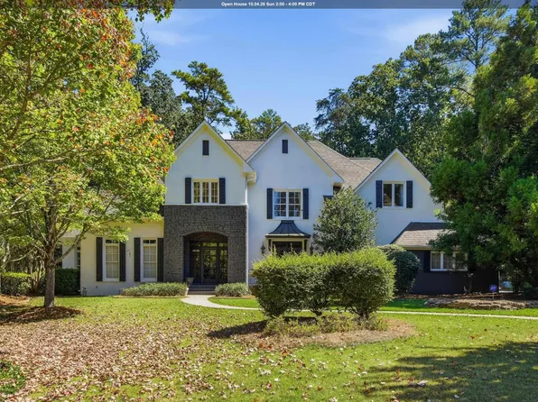 1500 Woodridge Pl, Vestavia, AL 35216