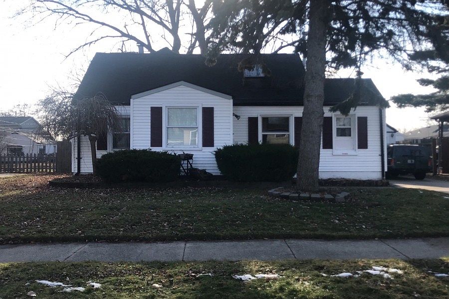 1st image of 22030 Stephens St